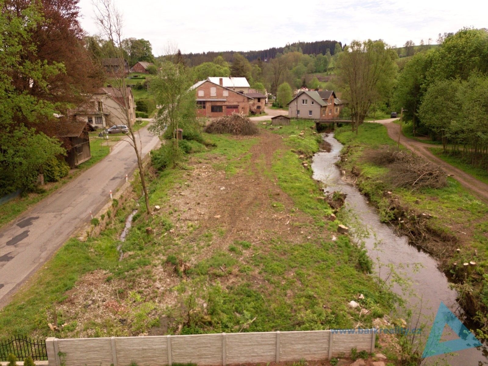 Prodej pozemek - Roškopov, Stará Paka, 2 155 m²