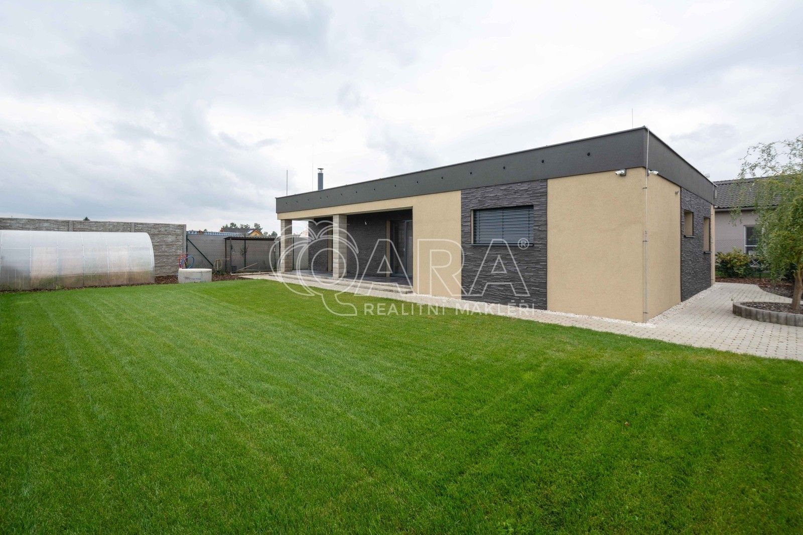 Rodinné domy, Povodňová, Obříství, 107 m²