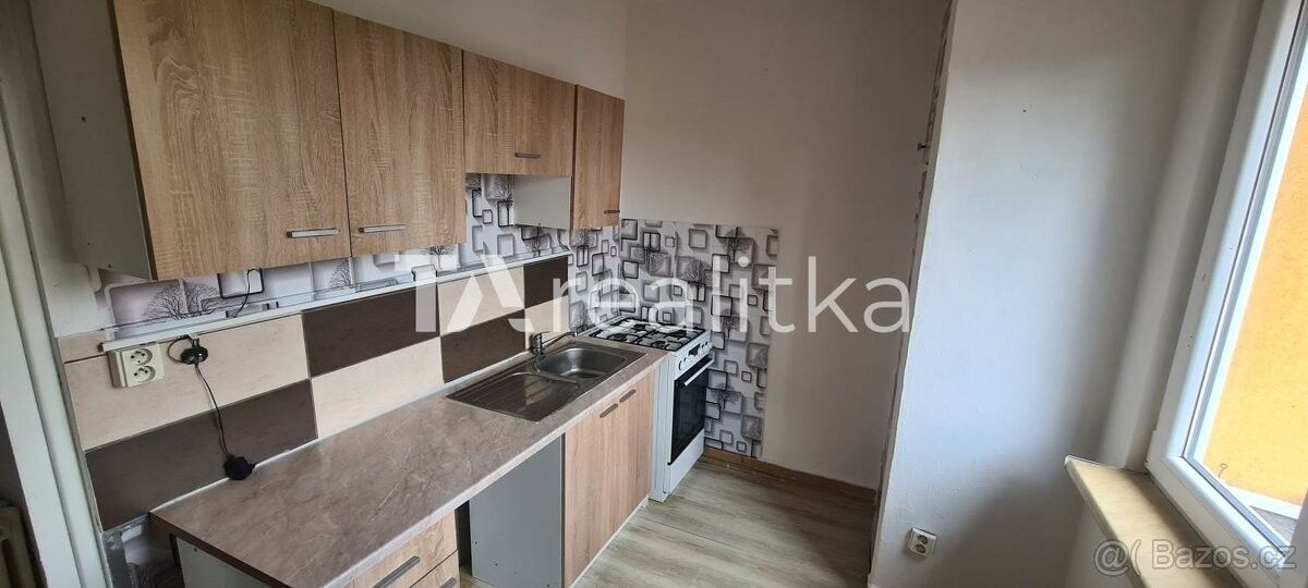 Prodej byt 2+1 - Karviná, 734 01, 52 m²