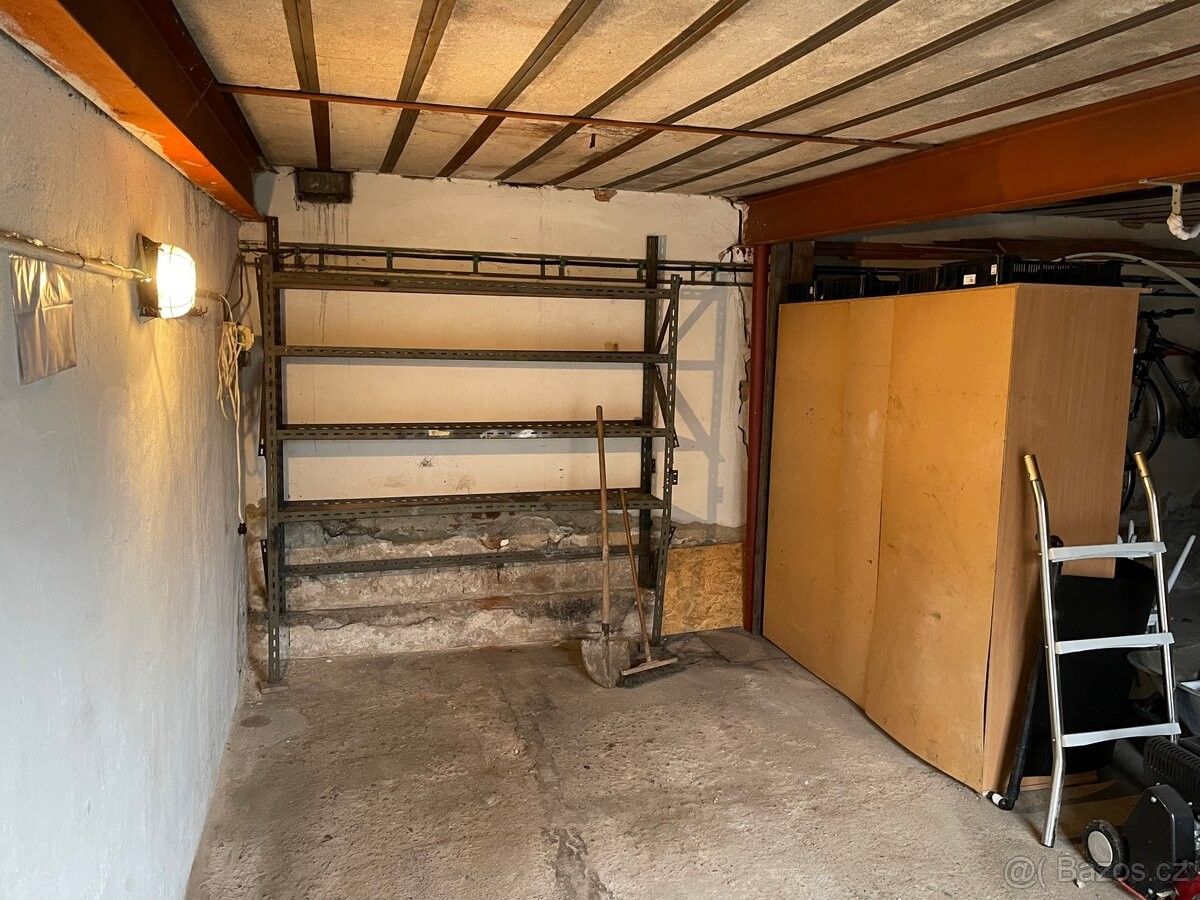 Garáže, Kadaň, 432 01