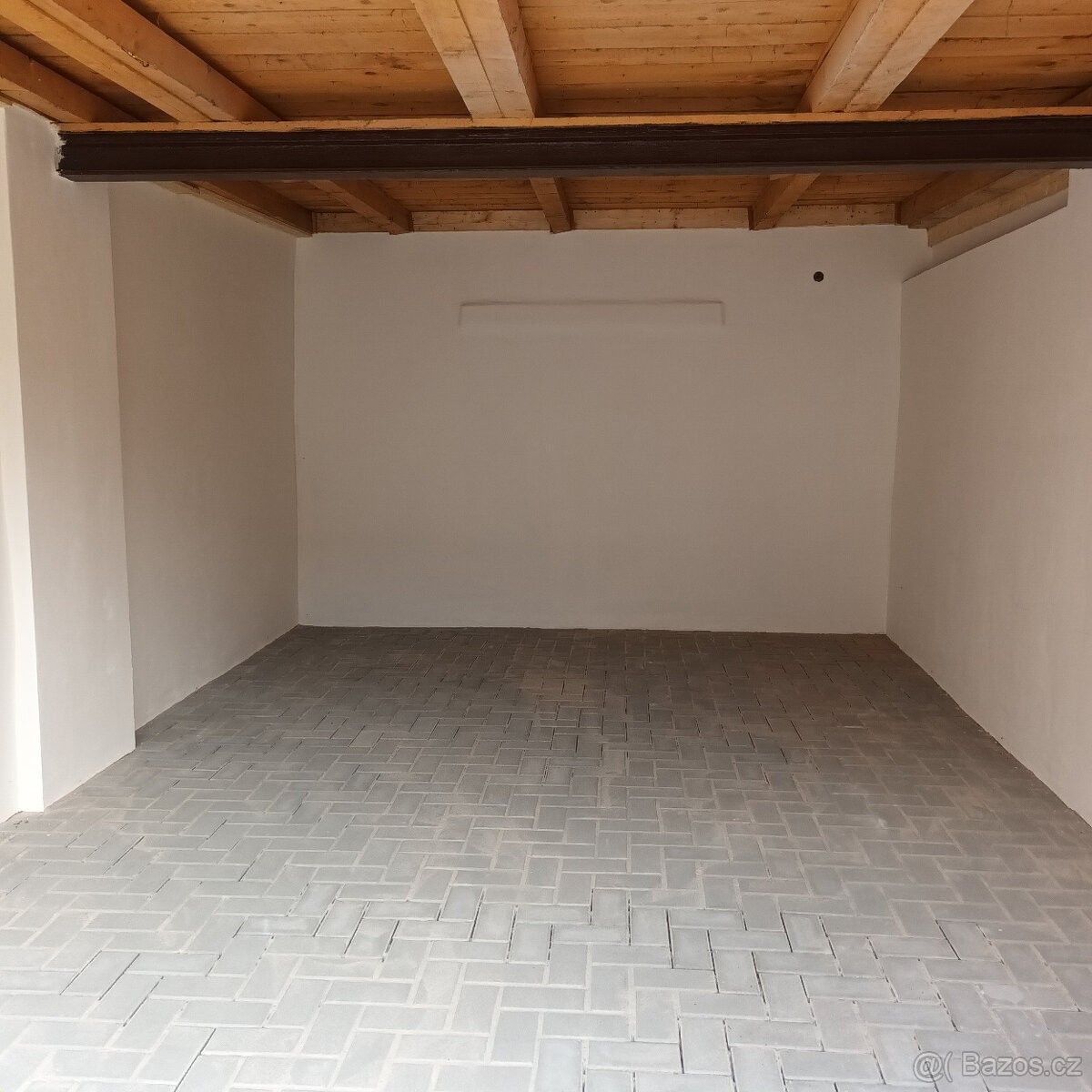 Garáže, Šluknov, 407 77