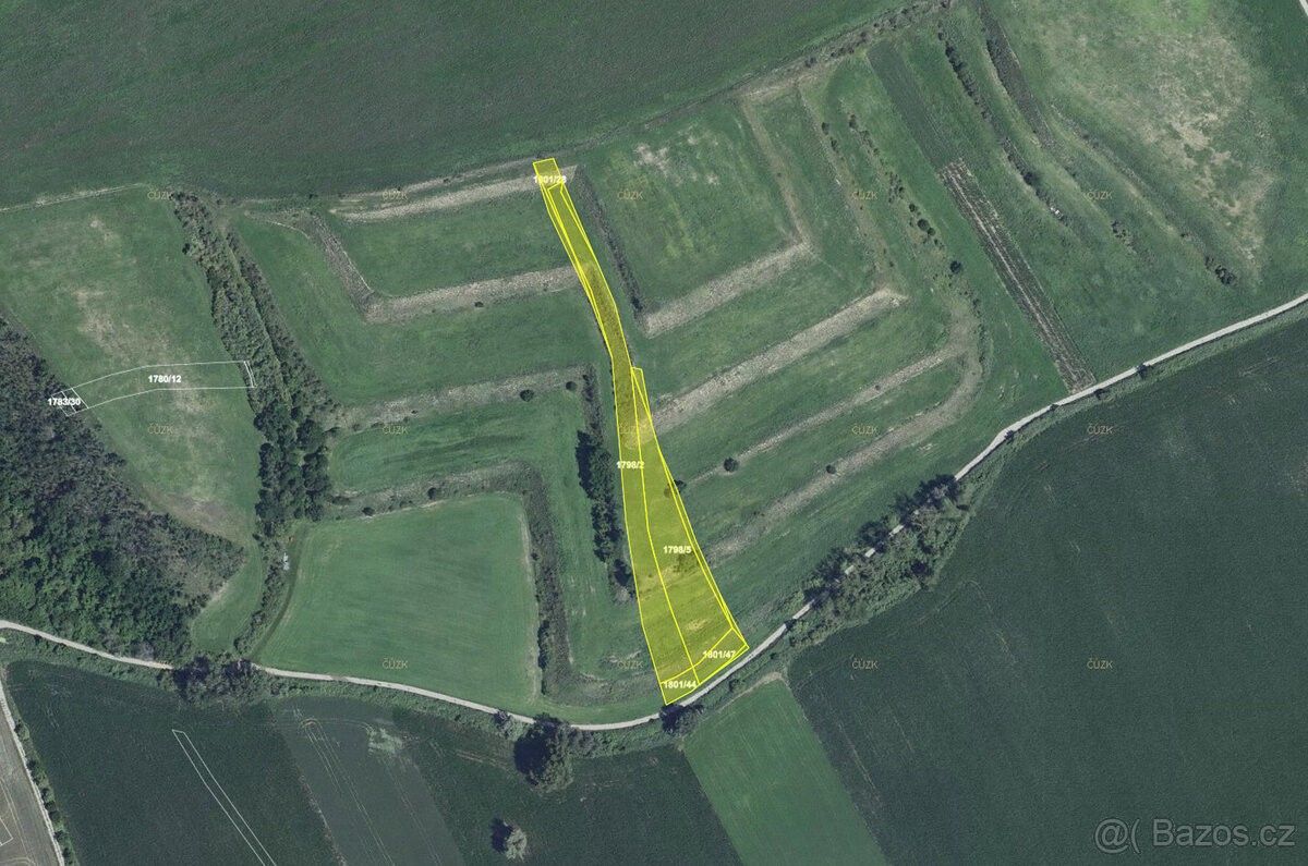 Prodej pozemek pro bydlení - Nosislav, 691 64