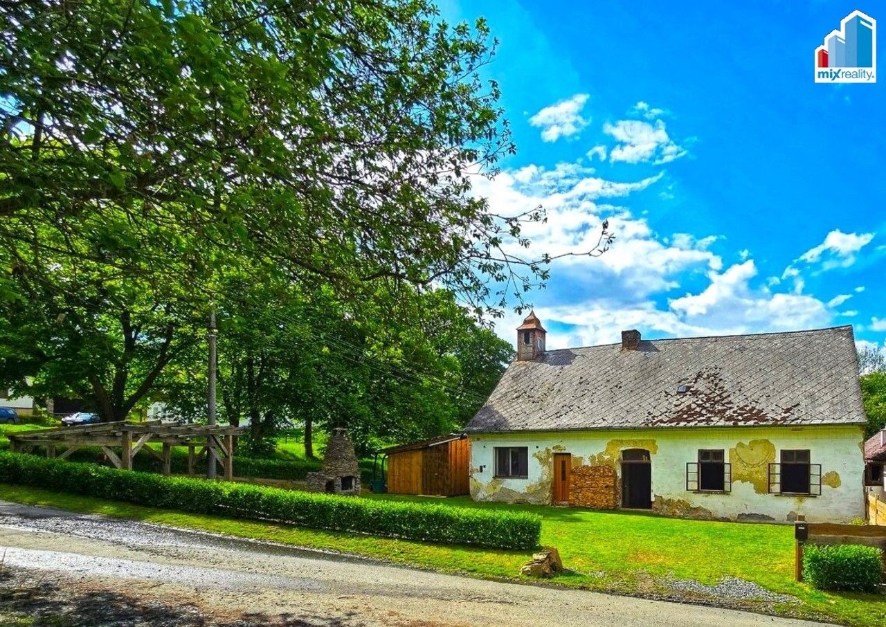 Prodej rodinný dům - Kříženec, Planá, 105 m²