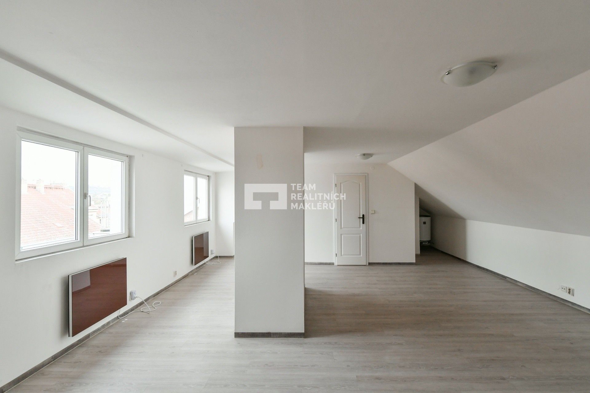 Pronájem byt 1+kk - Novákových, Praha, 36 m²