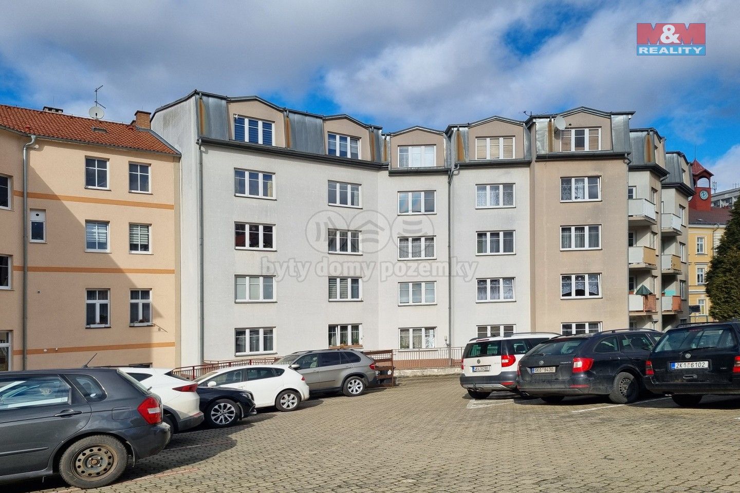 2+1, nám. V. Řezáče, Karlovy Vary, 60 m²