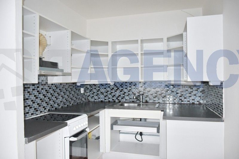 1+kk, Doležalova, Praha, 36 m²