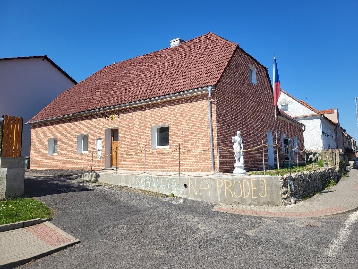 Prodej rodinný dům - Modlany, 417 13