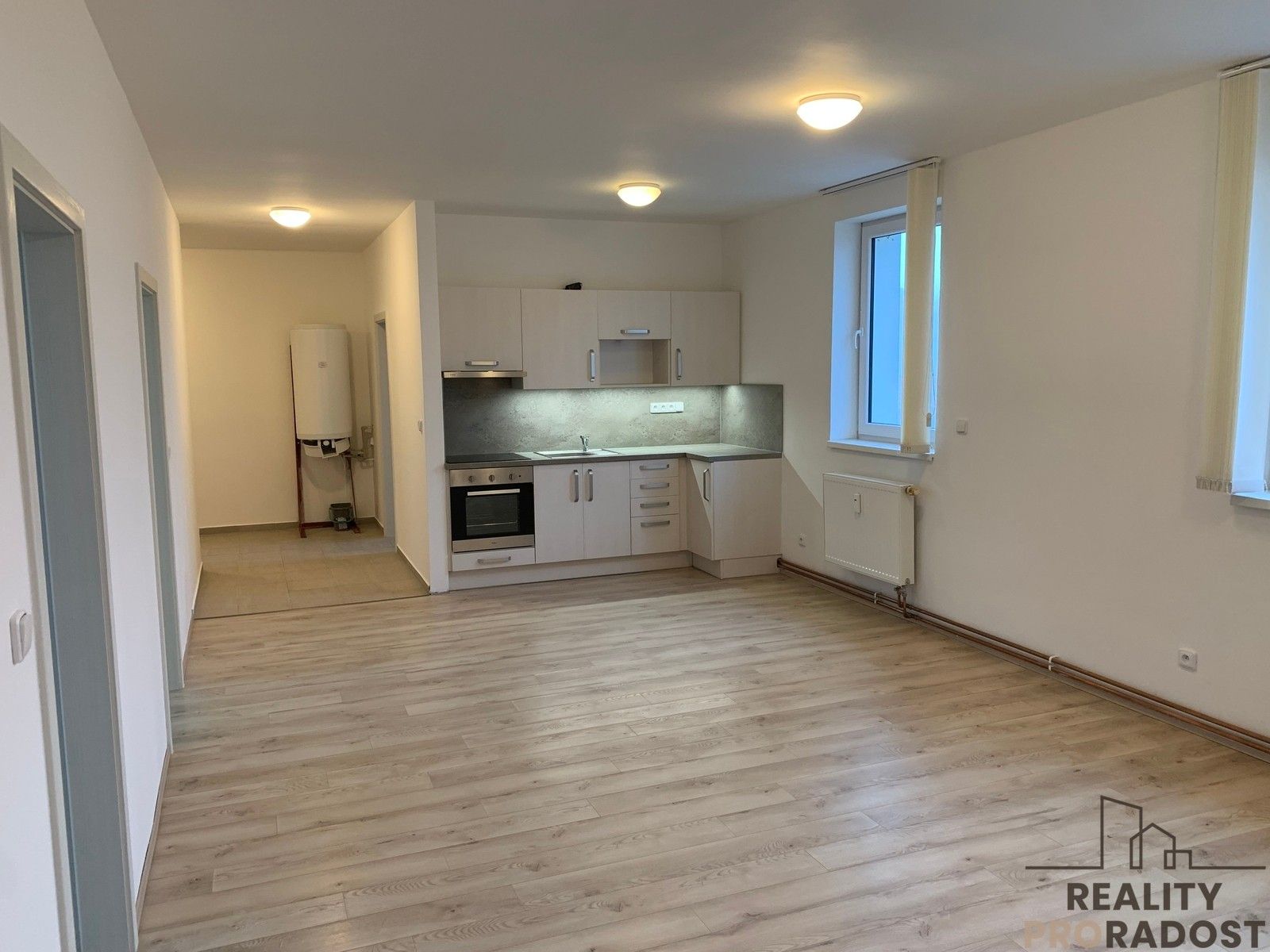 3+kk, Náměstí, Ledenice, 70 m²