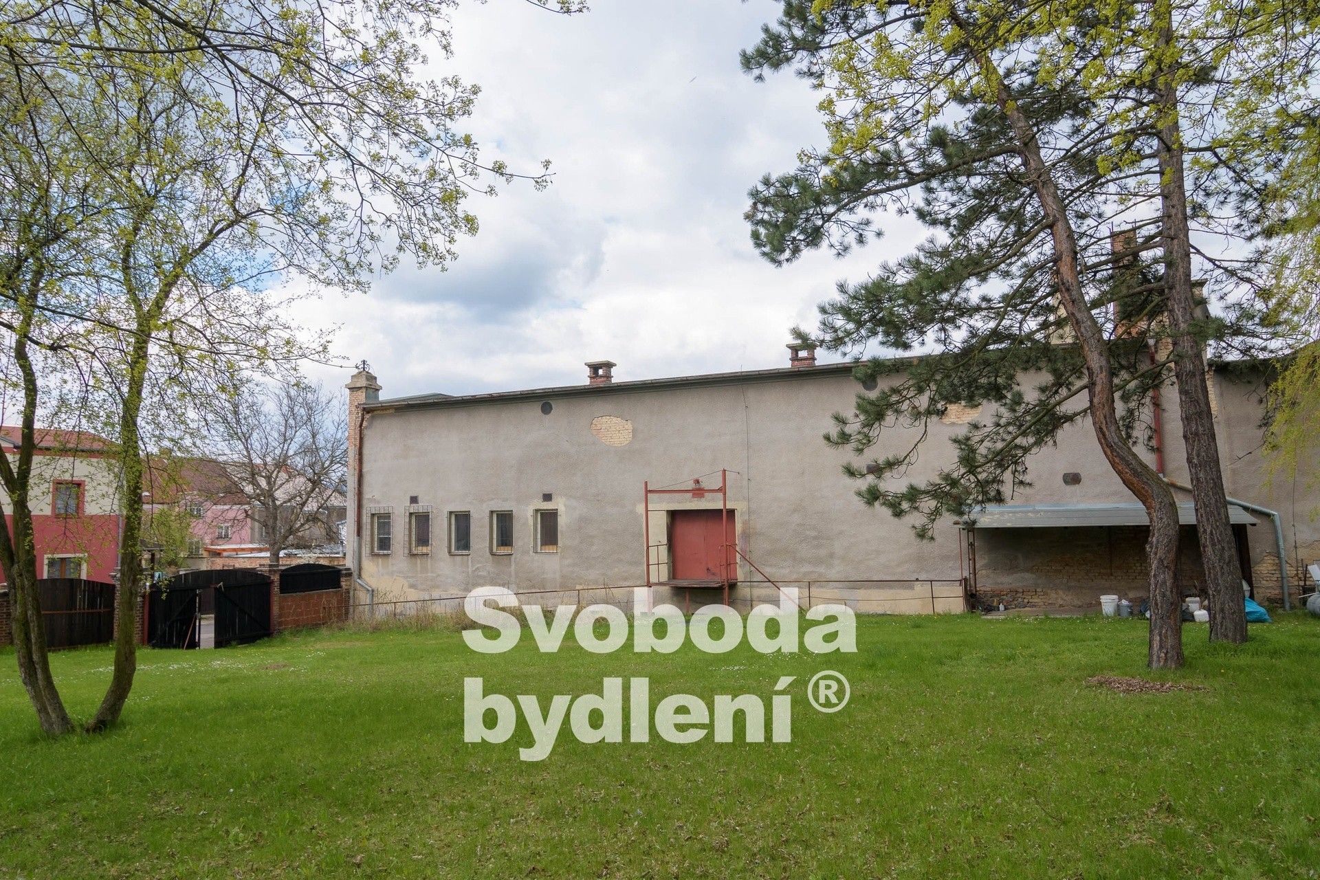 Sklady, Ferrerova, Hostomice, 750 m²