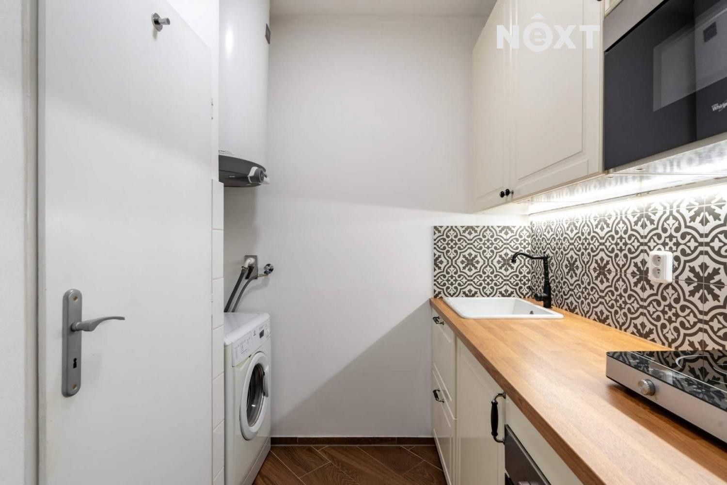 Pronájem byt 1+kk - Basilejské náměstí, Praha, 32 m²