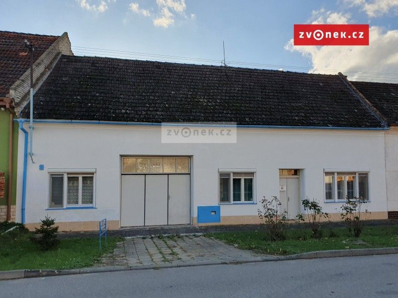 Rodinné domy, Blatnice pod Svatým Antonínkem, 285 m²