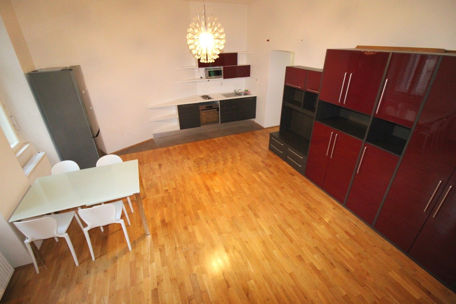 Pronájem byt 1+kk - U studánky, Praha, 40 m²