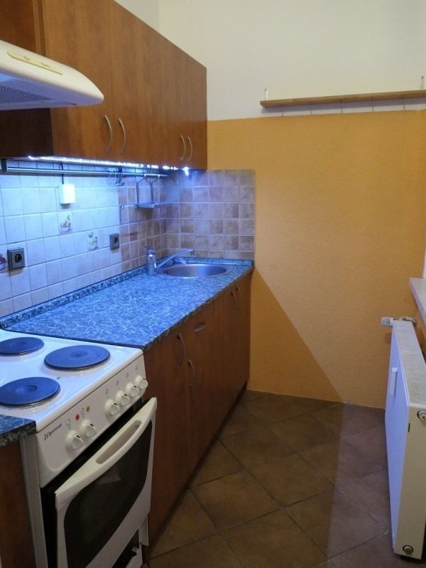 2+1, Husovo náměstí, Náchod, 44 m²