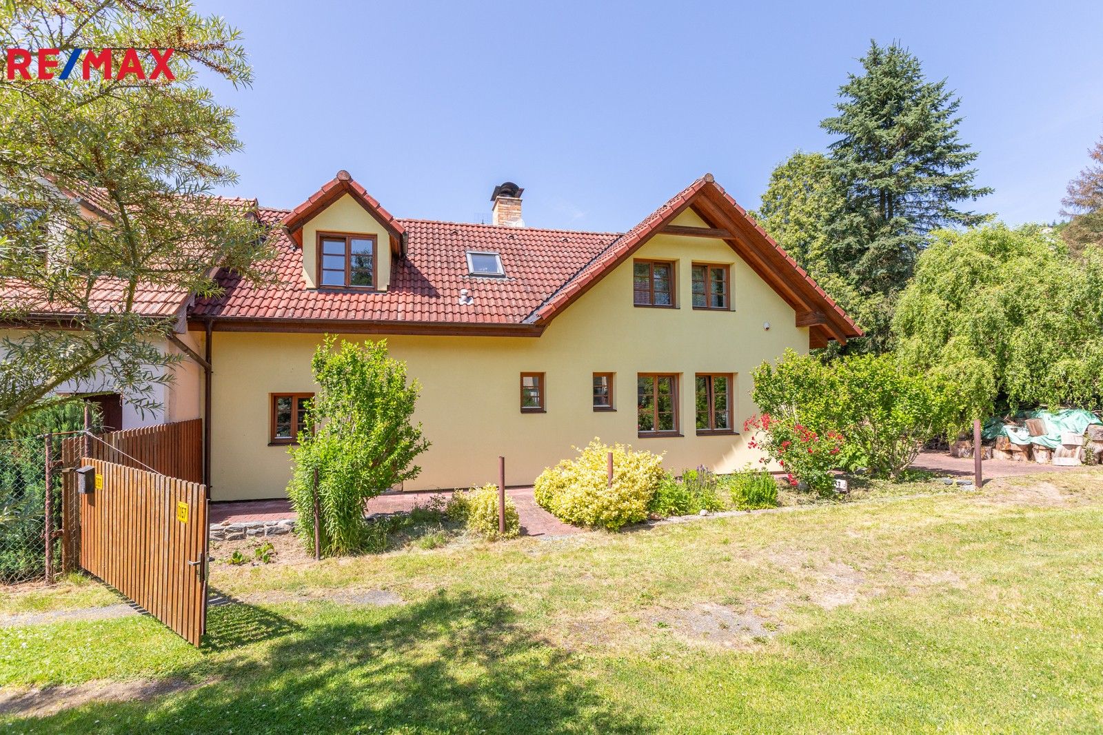 Prodej rodinný dům - Samopše, 141 m²