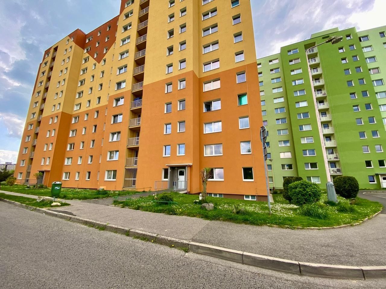 Pronájem byt 2+kk - Hradecká, Česká Lípa, 43 m²