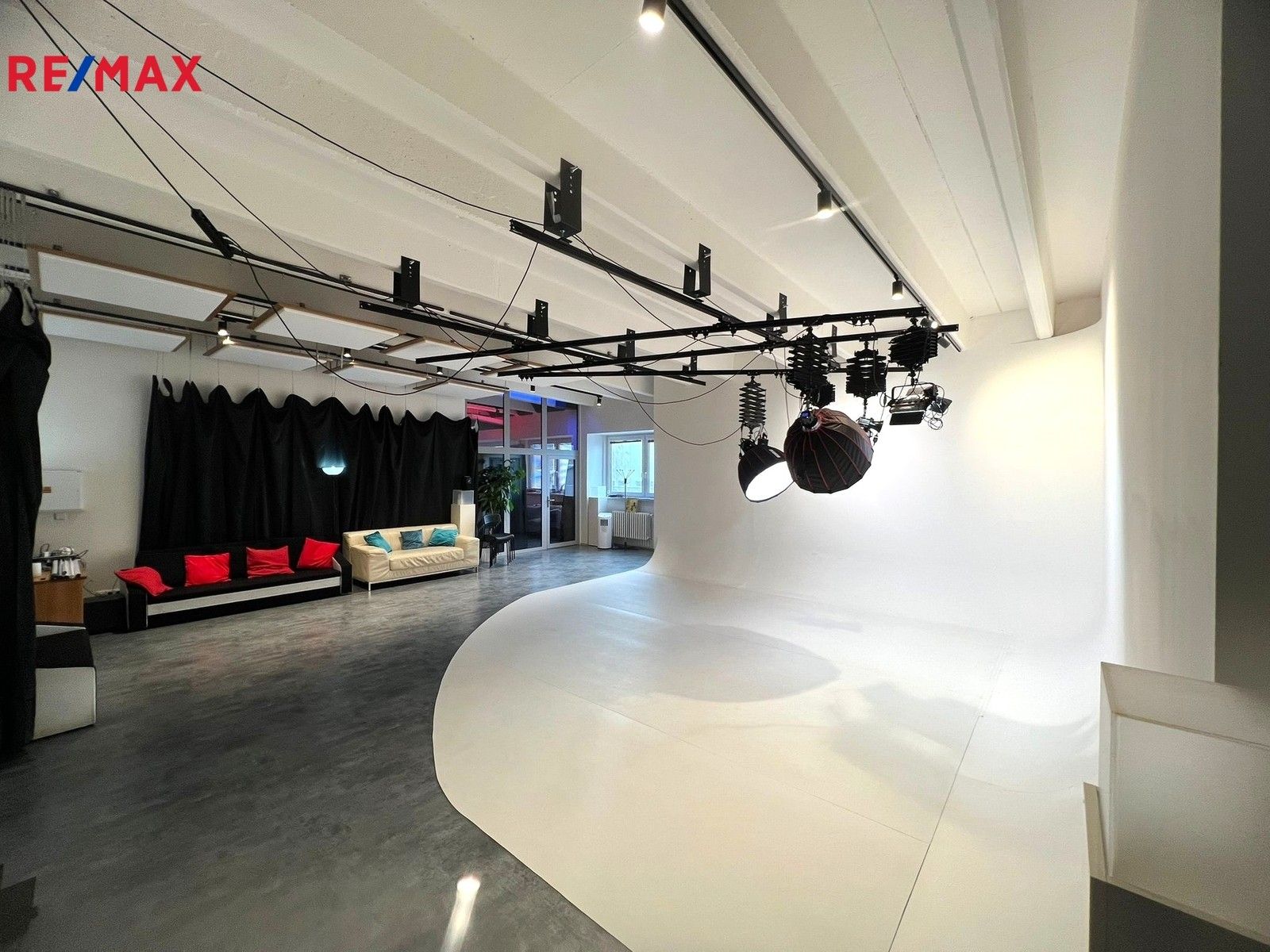 Ostatní, Dobronická, Praha, 150 m²