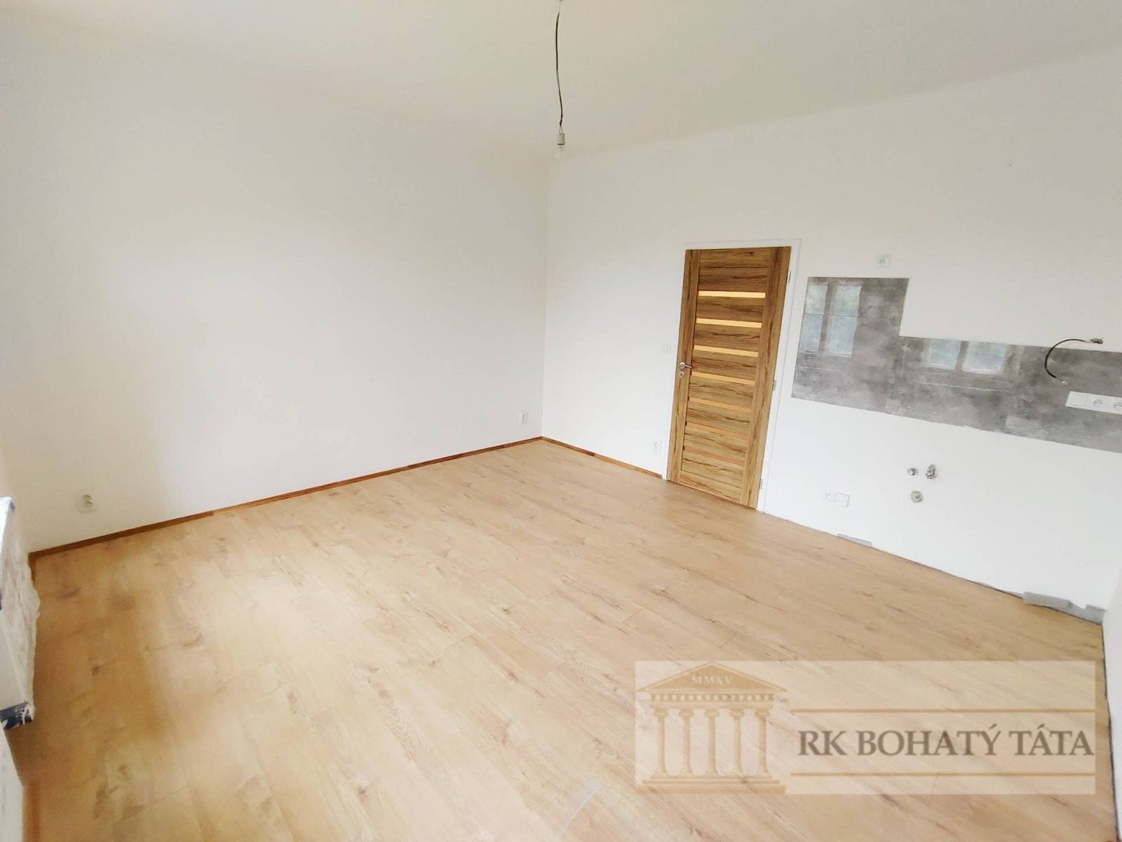 Pronájem byt 1+kk - Nad hradním potokem, Praha, 33 m²