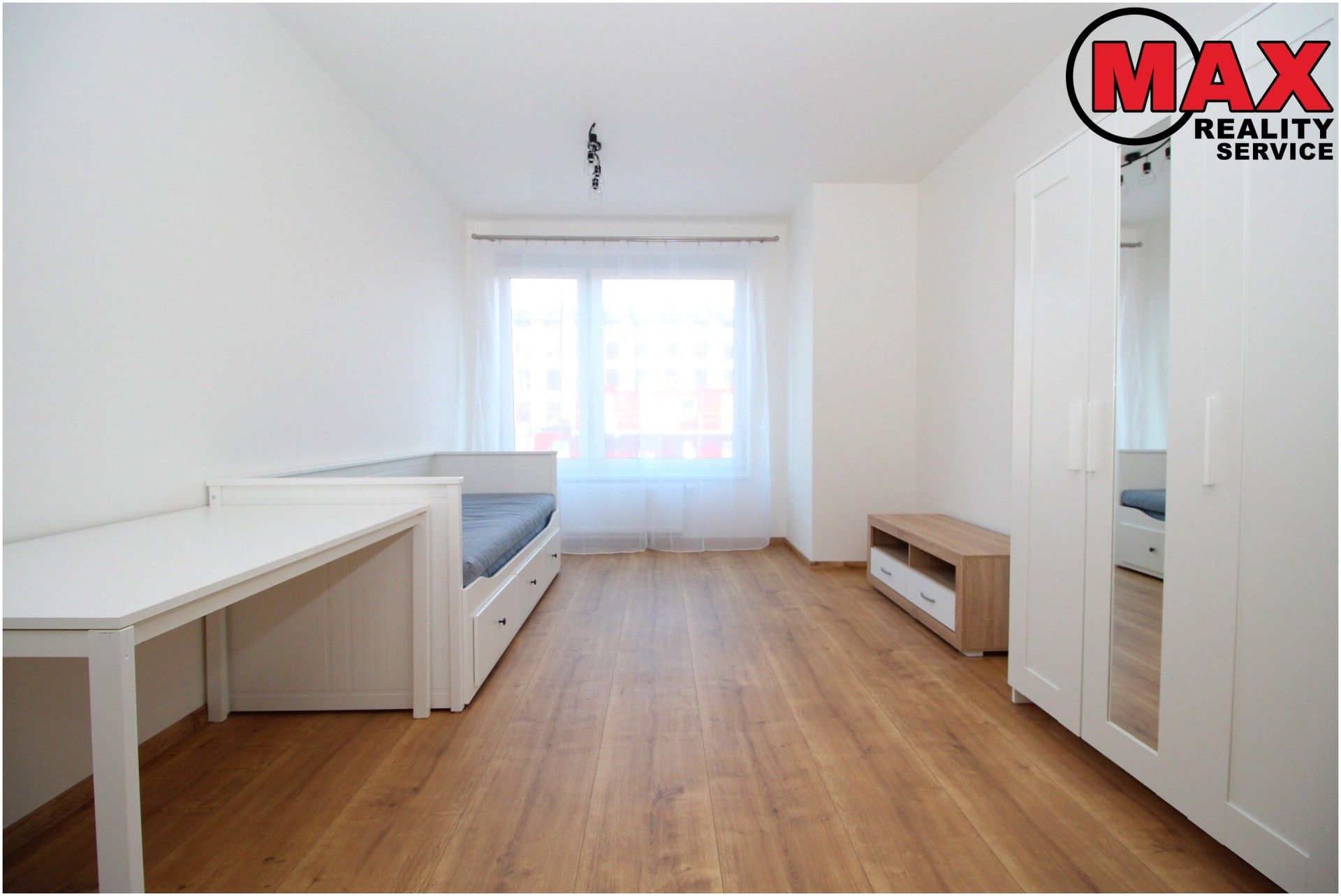 Pronájem byt 1+kk - Kolbenova,Vysočany,Praha, 33 m²