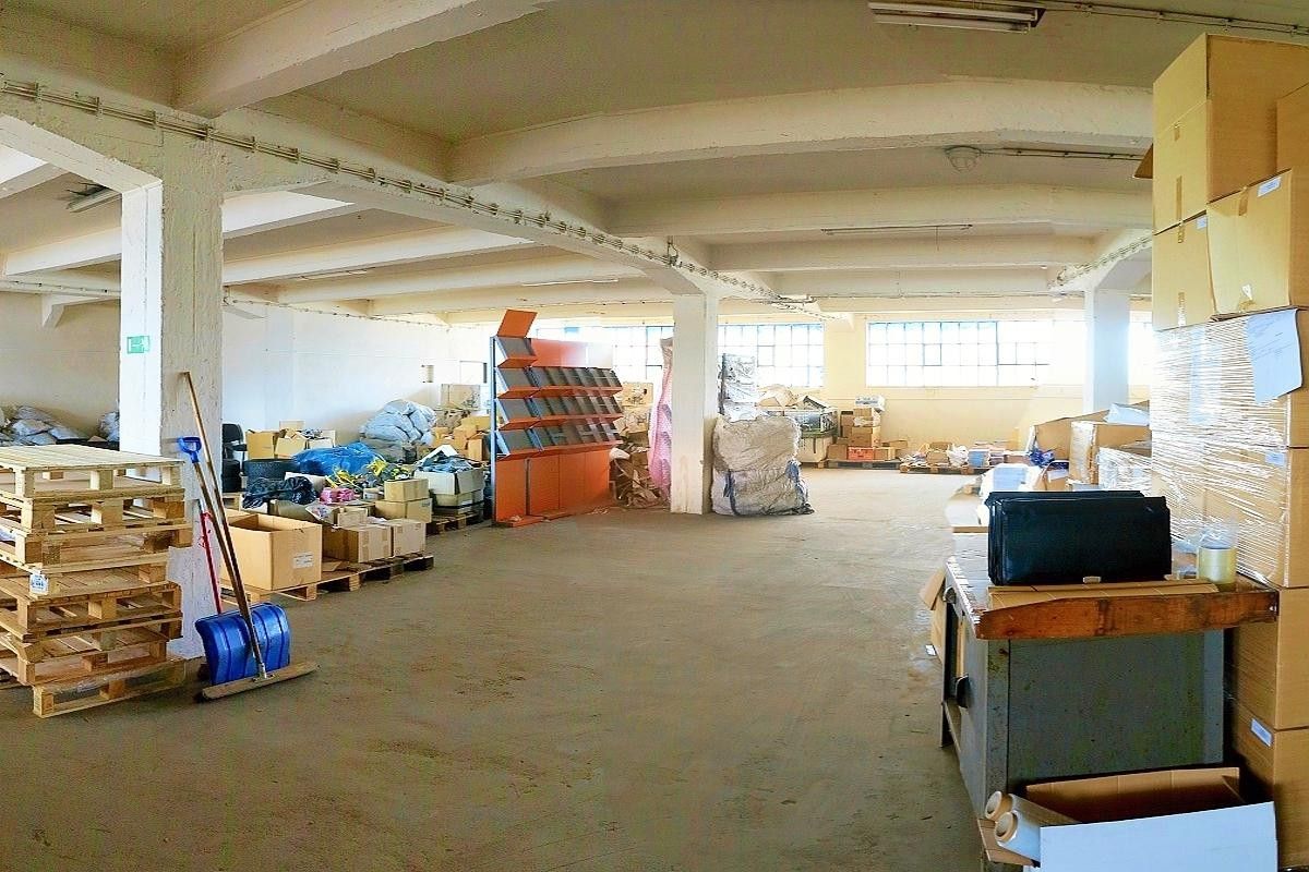 Sklady, Sanderova, Praha, 405 m²