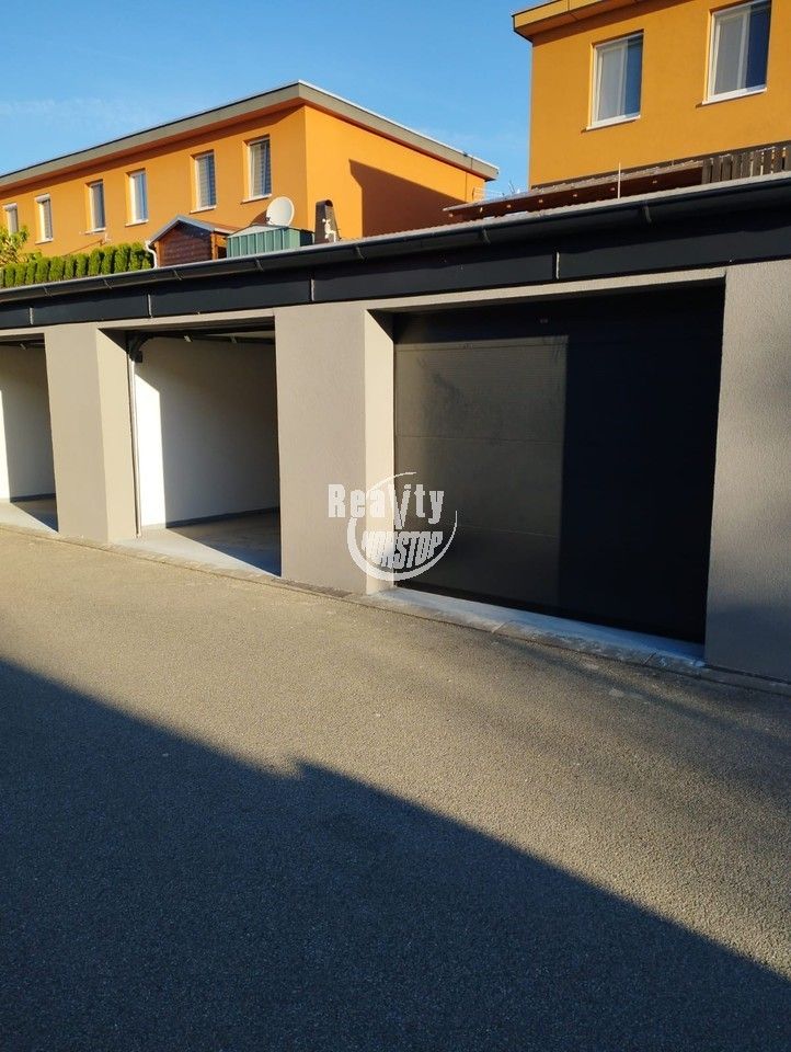 Prodej garáž - Otín, Jindřichův Hradec, 20 m²