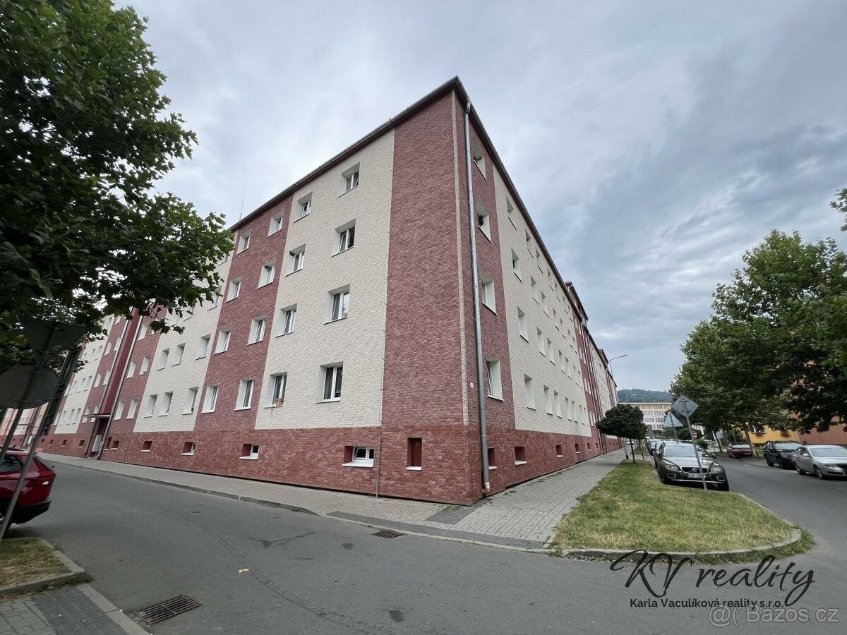 Prodej byt 2+1 - Vsetín, 755 01, 39 m²