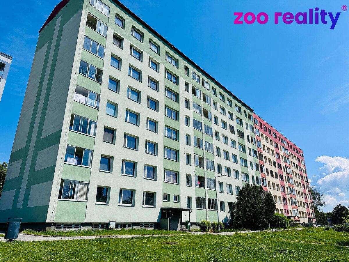 Byty, Lhotka, 751 24