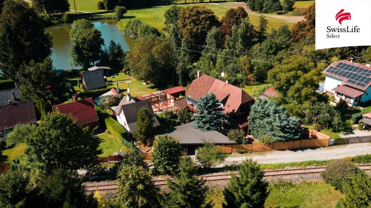 Prodej rodinný dům - Husovy sady, Černovice, 400 m²