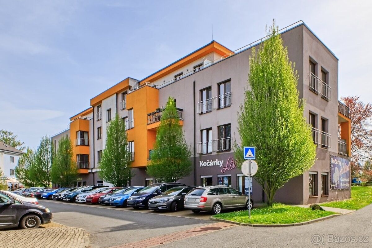 3+kk, Uherské Hradiště, 686 01, 90 m²