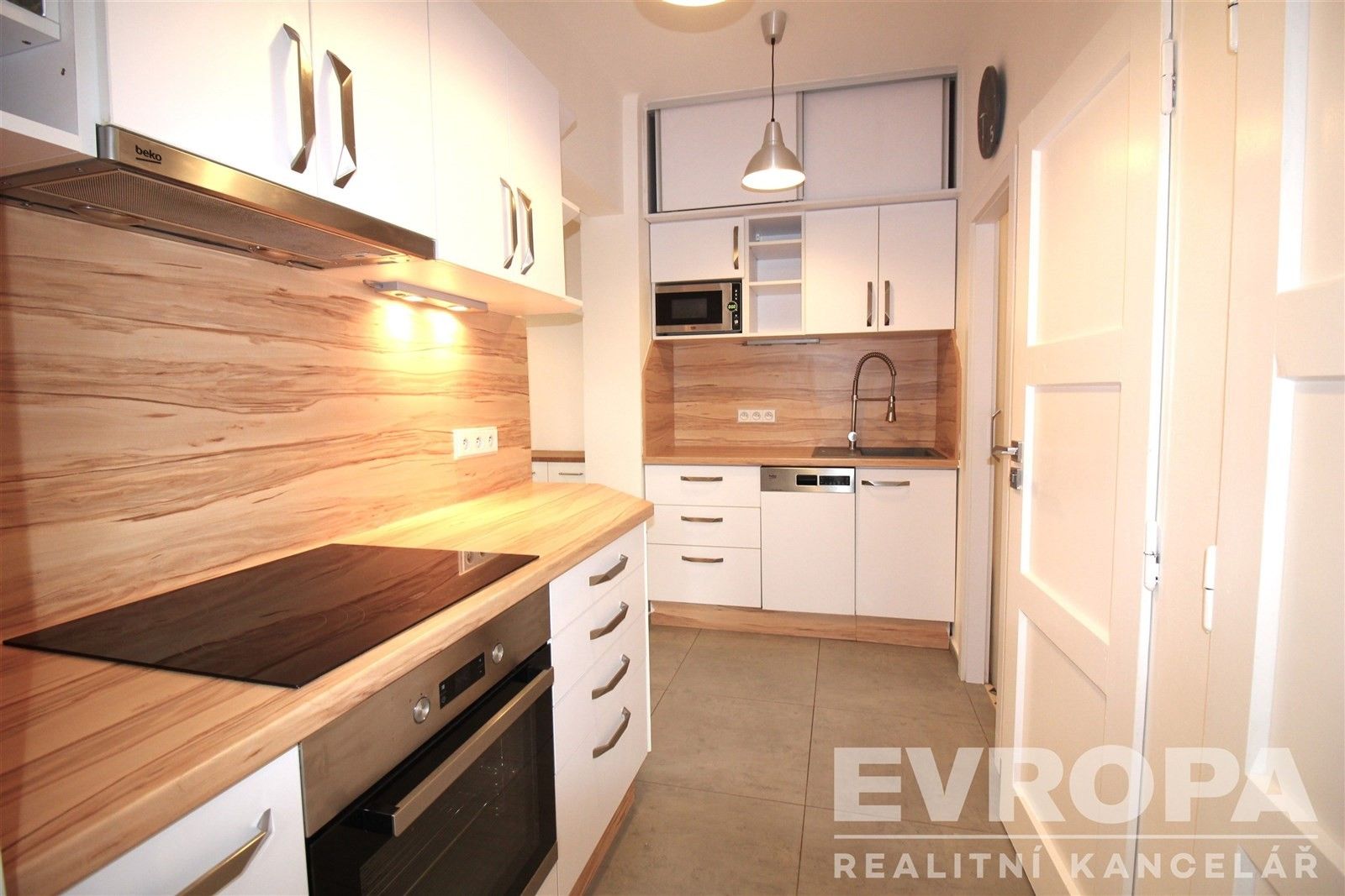 2+1, Jakutská, Praha, 42 m²