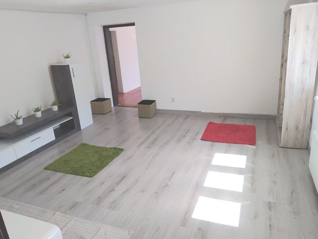 3+1, Na Skále, Řícmanice, 87 m²
