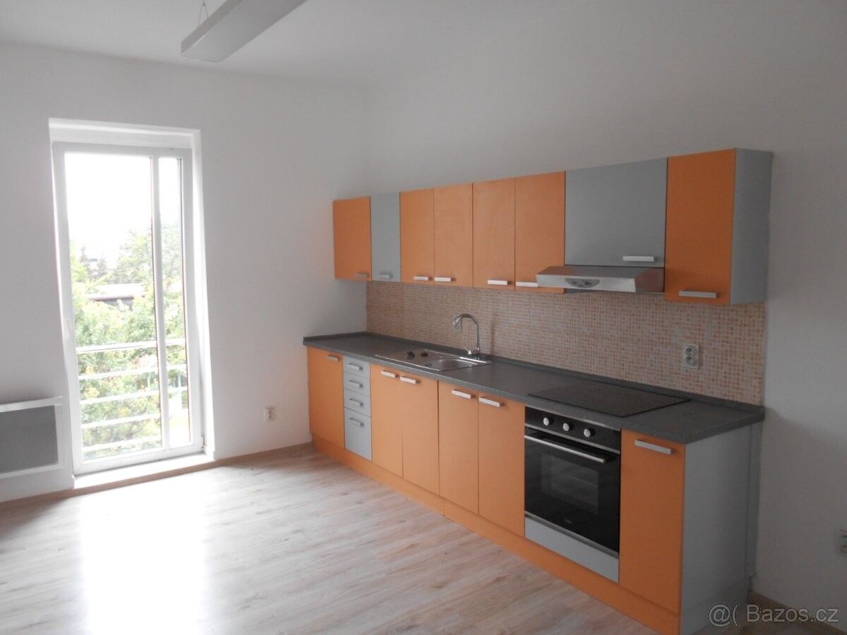 Ostatní, Louny, 440 01, 69 m²