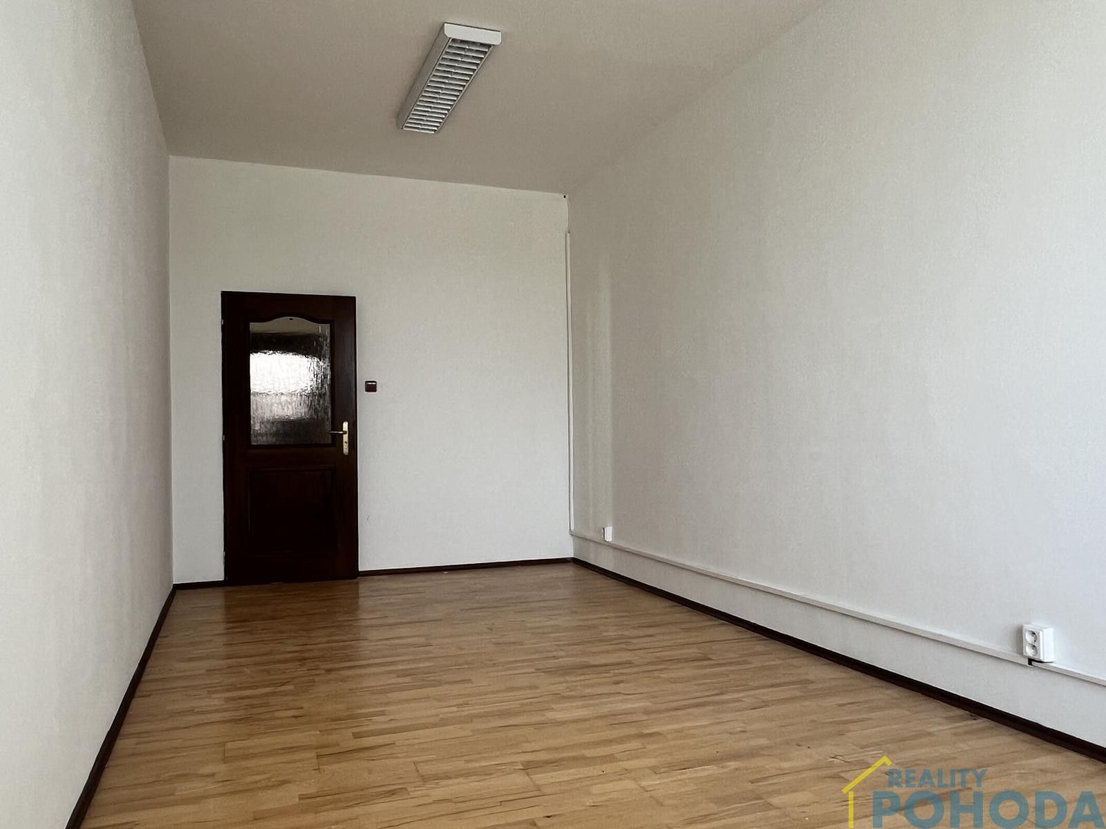 Pronájem kancelář - Mostecká, Týniště nad Orlicí, 18 m²