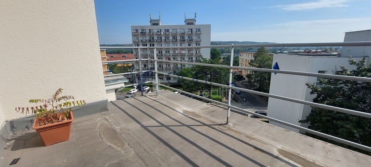 2+kk, Podbabská, Praha, 39 m²