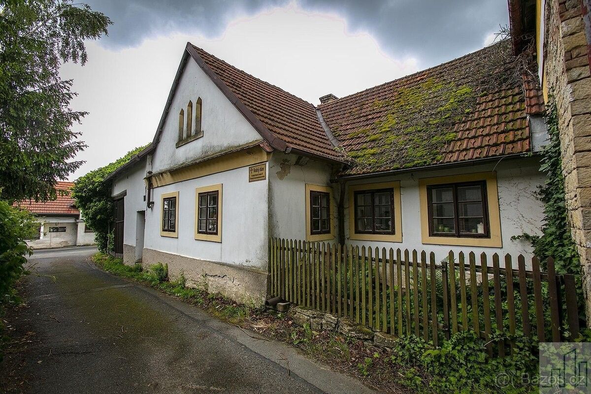 Chaty, Hroubovice, 538 54