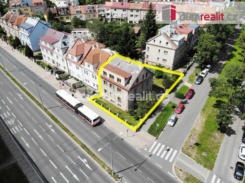 Činžovní domy, Služská, Praha, 118 m²