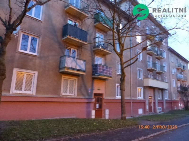 2+1, Konstantina Biebla, Most, 54 m²