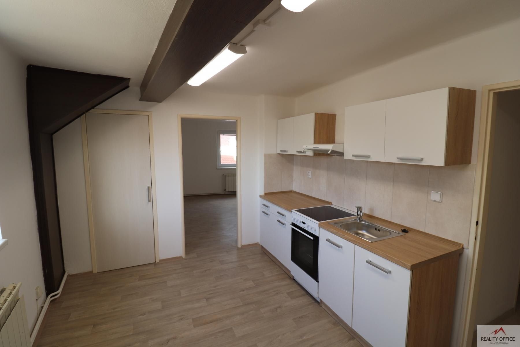 Pronájem byt 1+1 - Dlouhá Jízda, Děčín, 36 m²