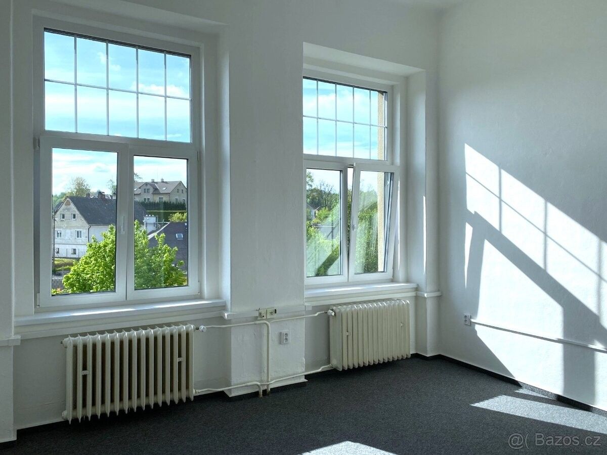 Kanceláře, Liberec, 463 11