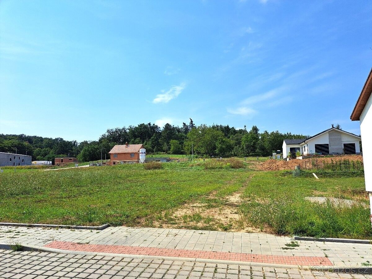 Pozemky pro bydlení, Střelice u Brna, 664 47, 667 m²