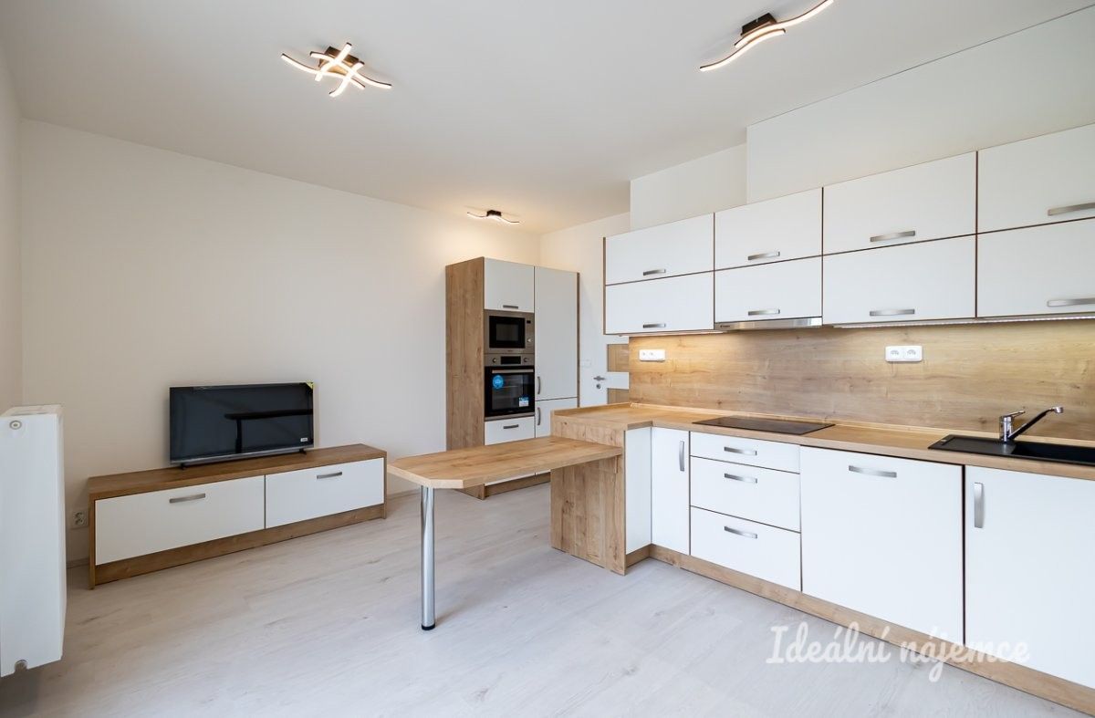 2+kk, Augustina Lukeše, Brandýs nad Labem-Stará Boleslav, 41 m²