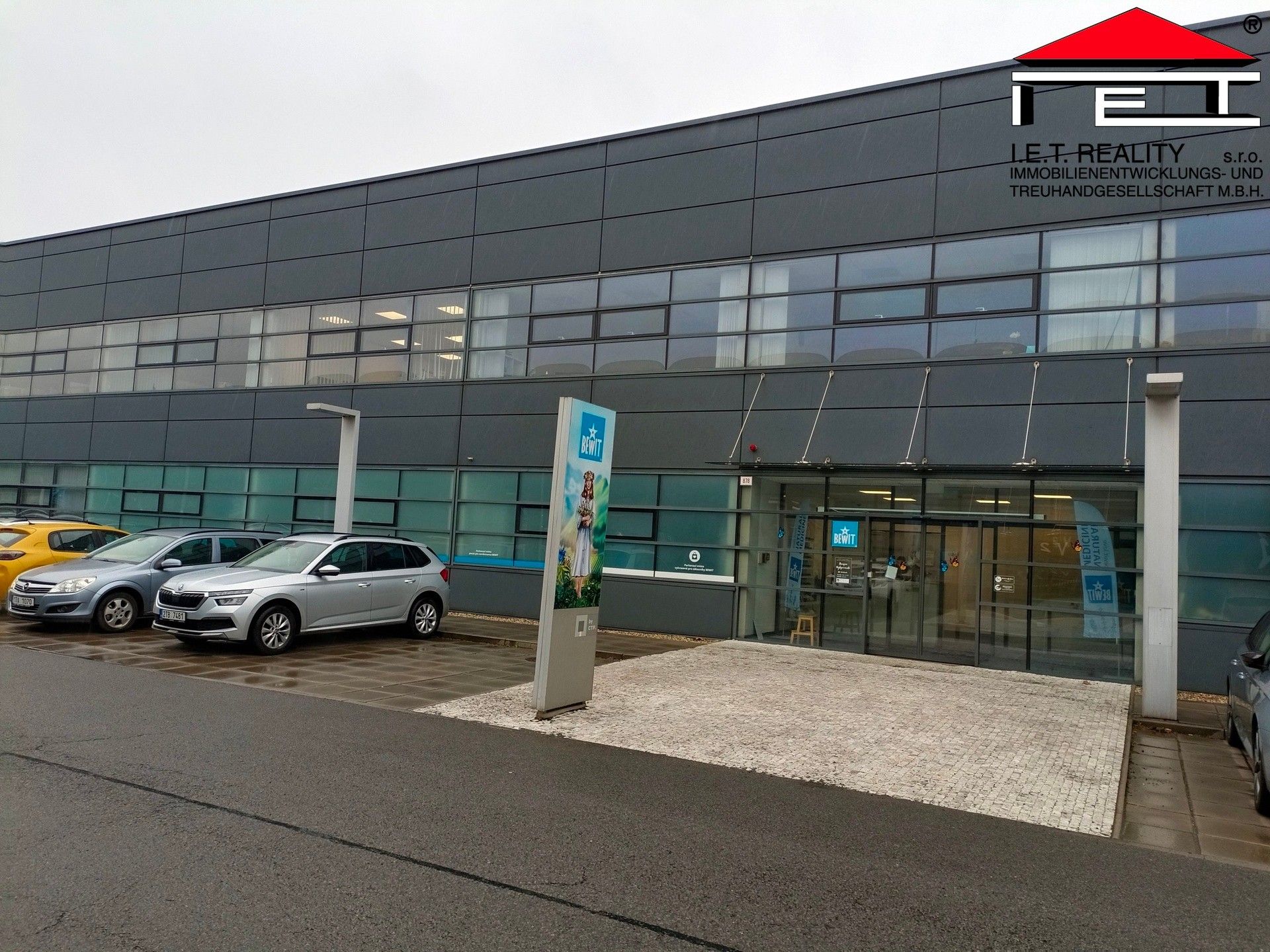 Sklady, Podnikatelská, Ostrava, 2 694 m²