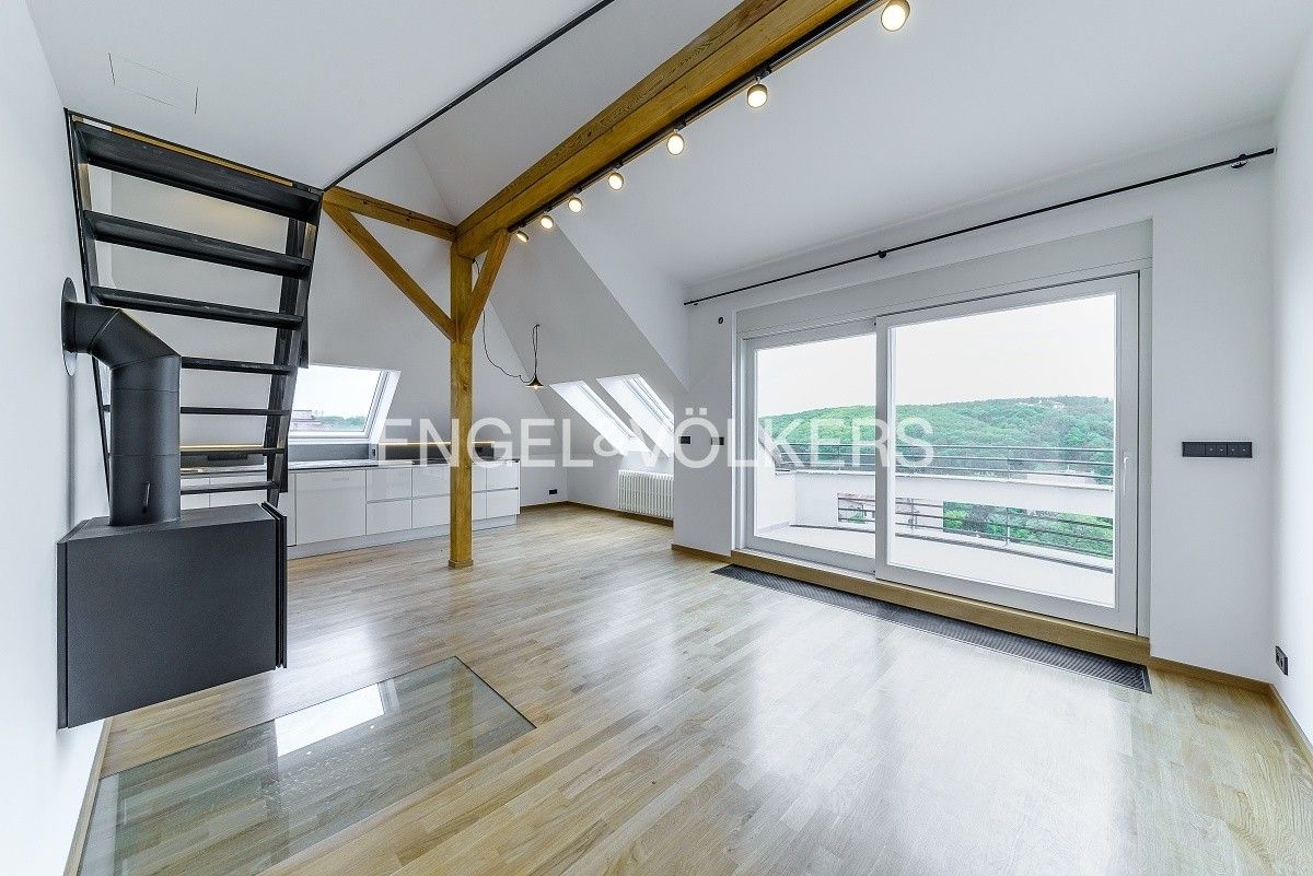 3+kk, Na pláni, Praha, 105 m²