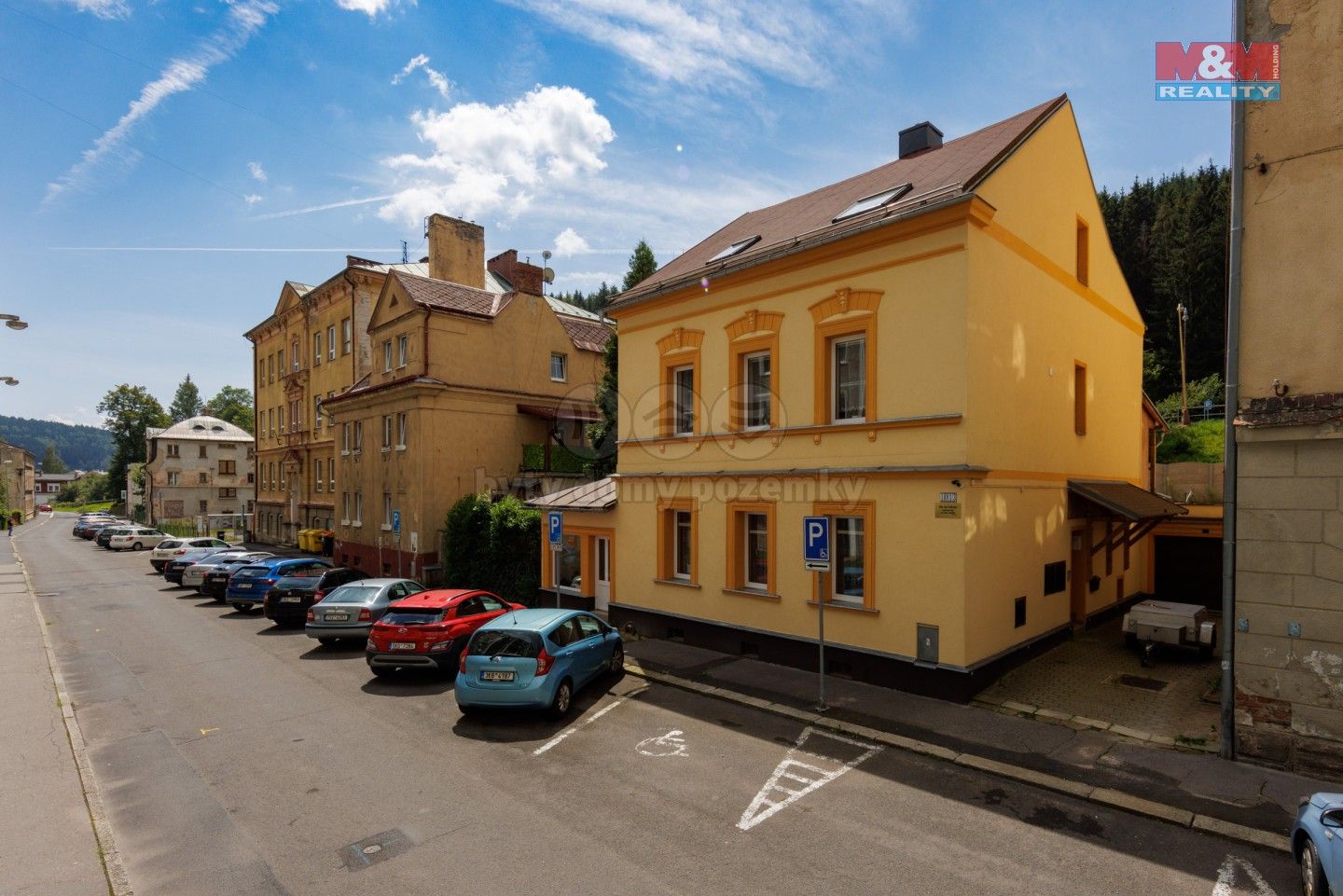 Prodej rodinný dům - Pod nádražím, Kraslice, 224 m²