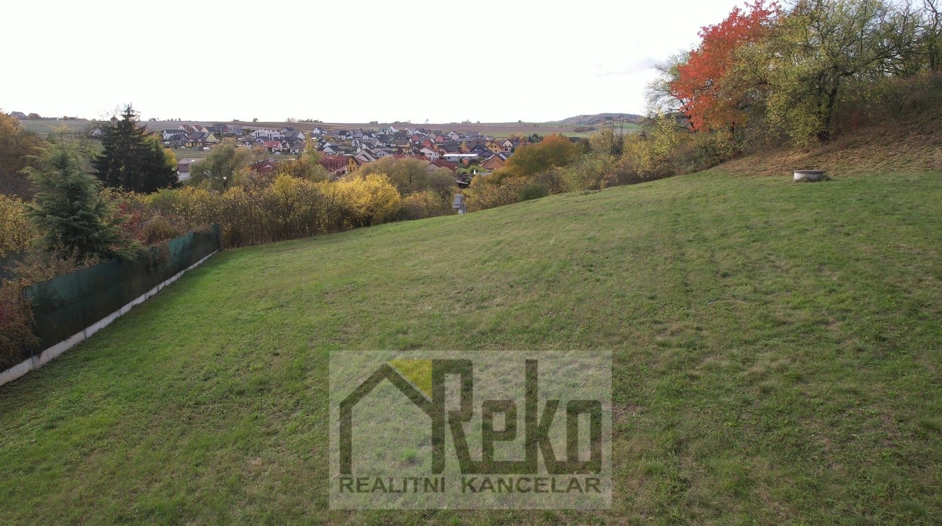 Pozemky pro bydlení, Králův Dvůr, 1 689 m²