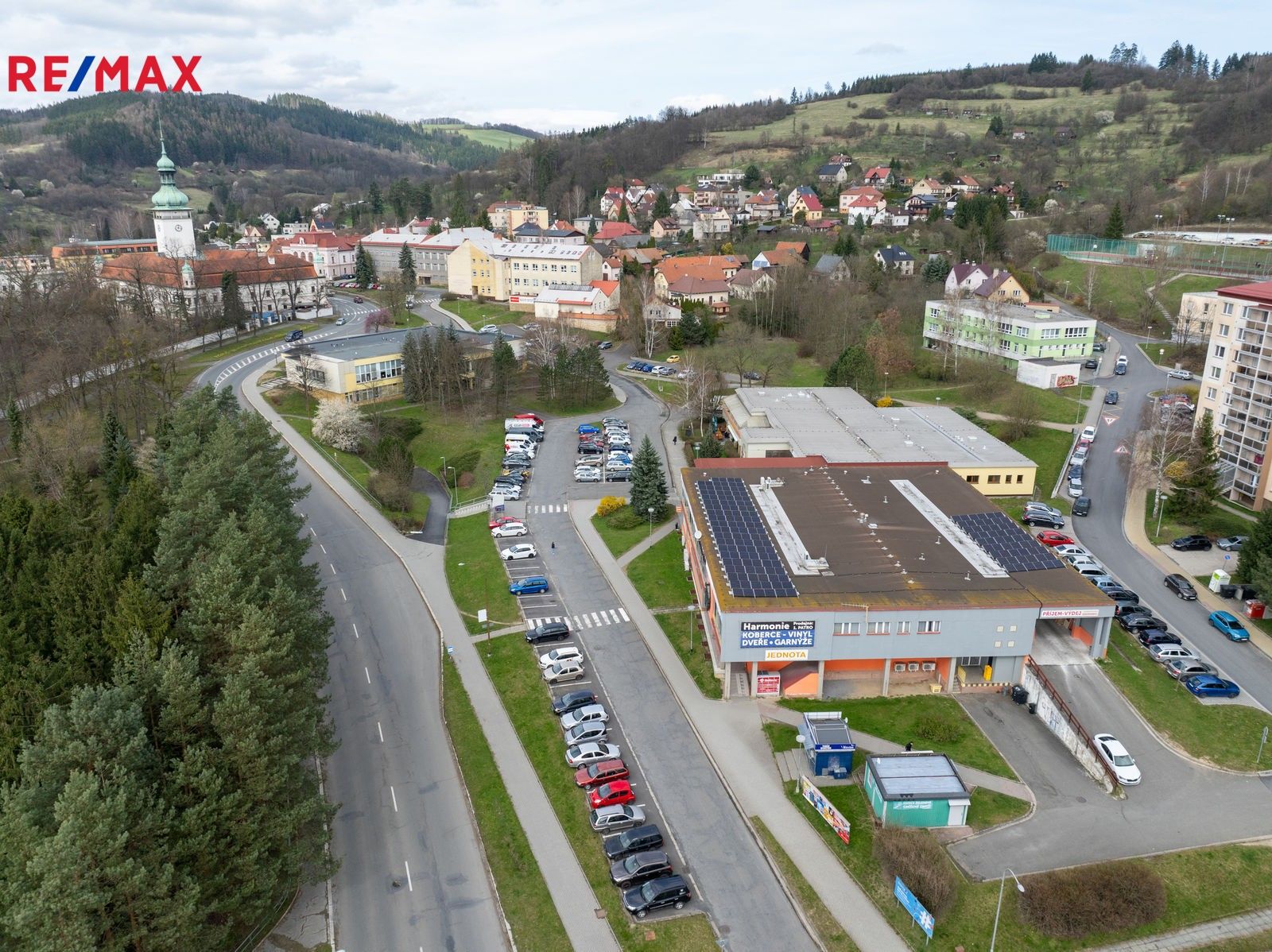 Obchodní prostory, Sychrov, Vsetín, 562 m²