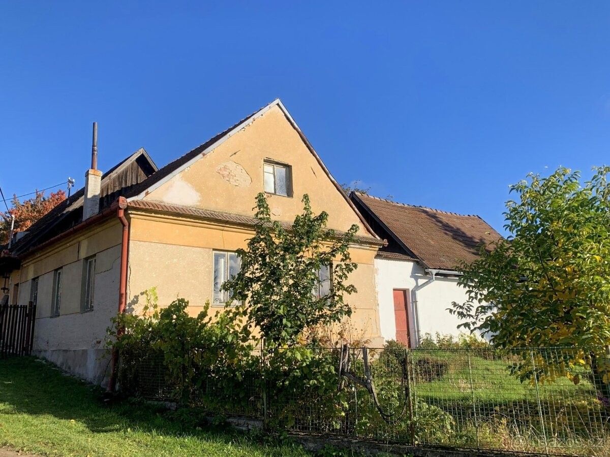 Rodinné domy, Lomnice u Tišnova, 679 23