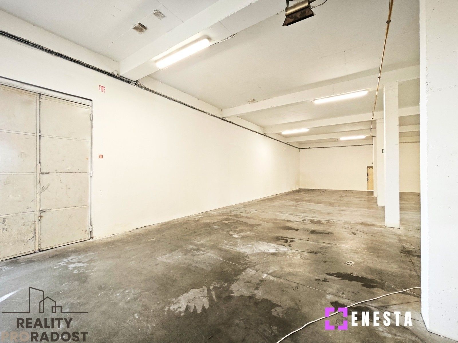 Sklady, Ke Statkům, Tursko, 100 m²