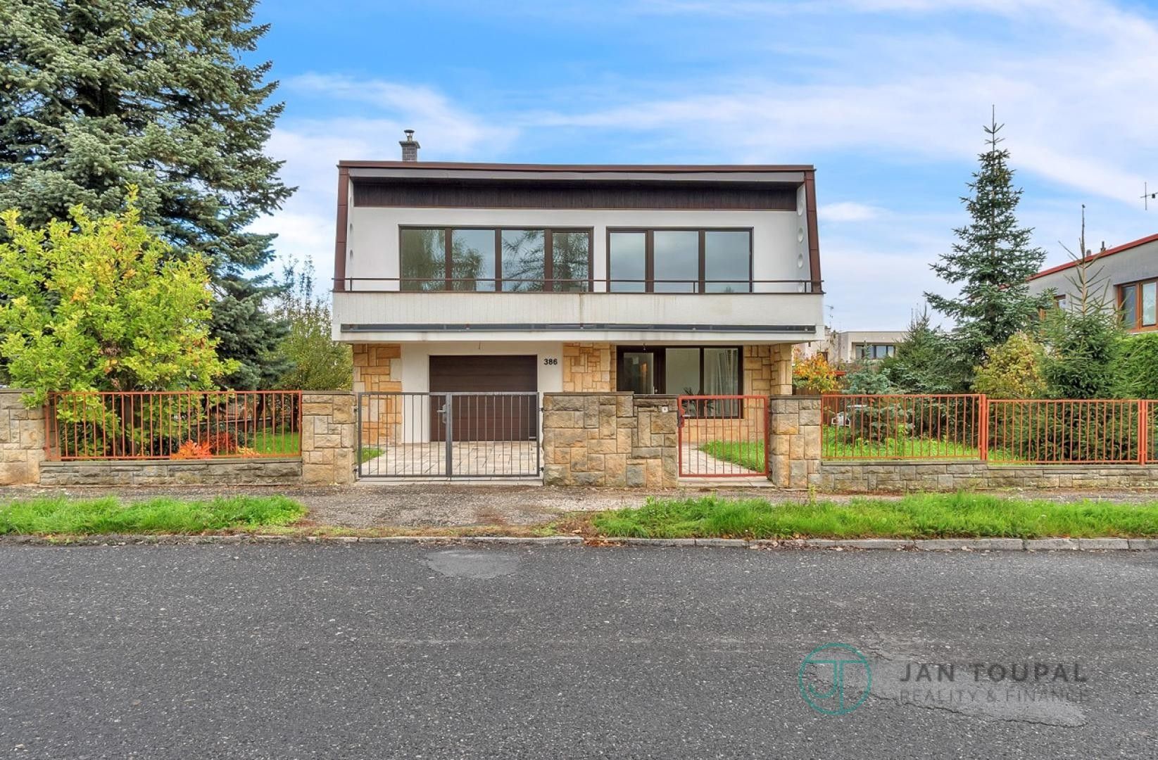 Rodinné domy, J. Š. Kubína, Jičín, 204 m²