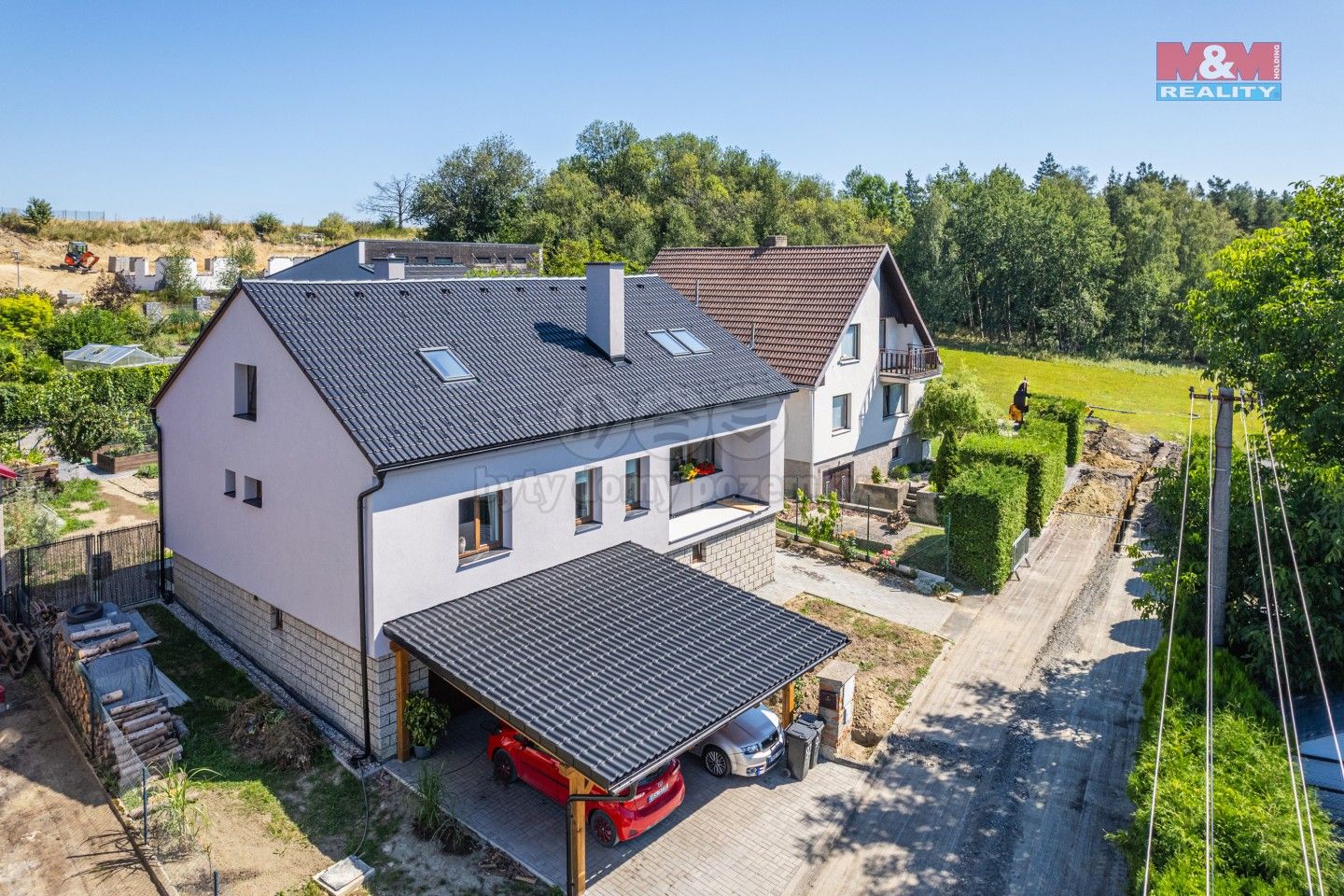 Prodej rodinný dům - Perálec, 242 m²