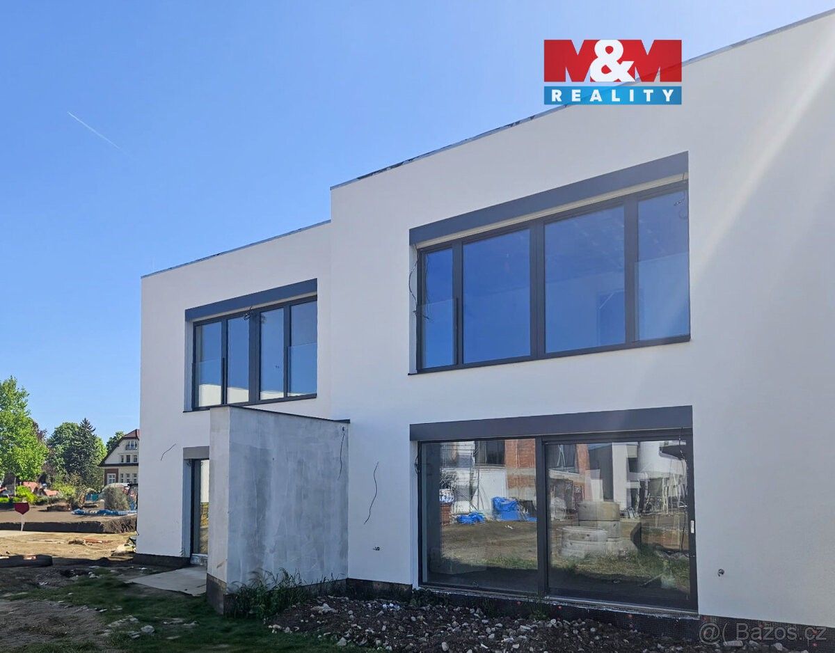 Rodinné domy, Sezemice, 533 04